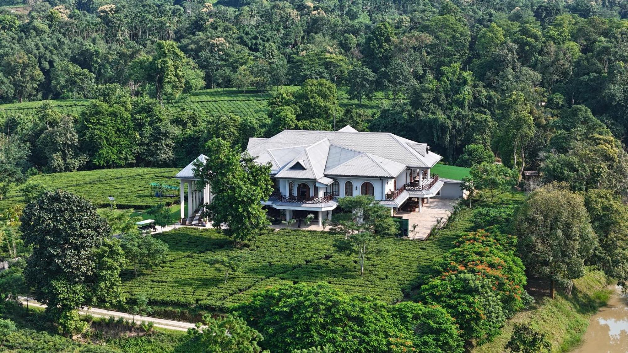 Vaani Greens Wildlife Resort, Kaziranga Kuthari Екстер'єр фото