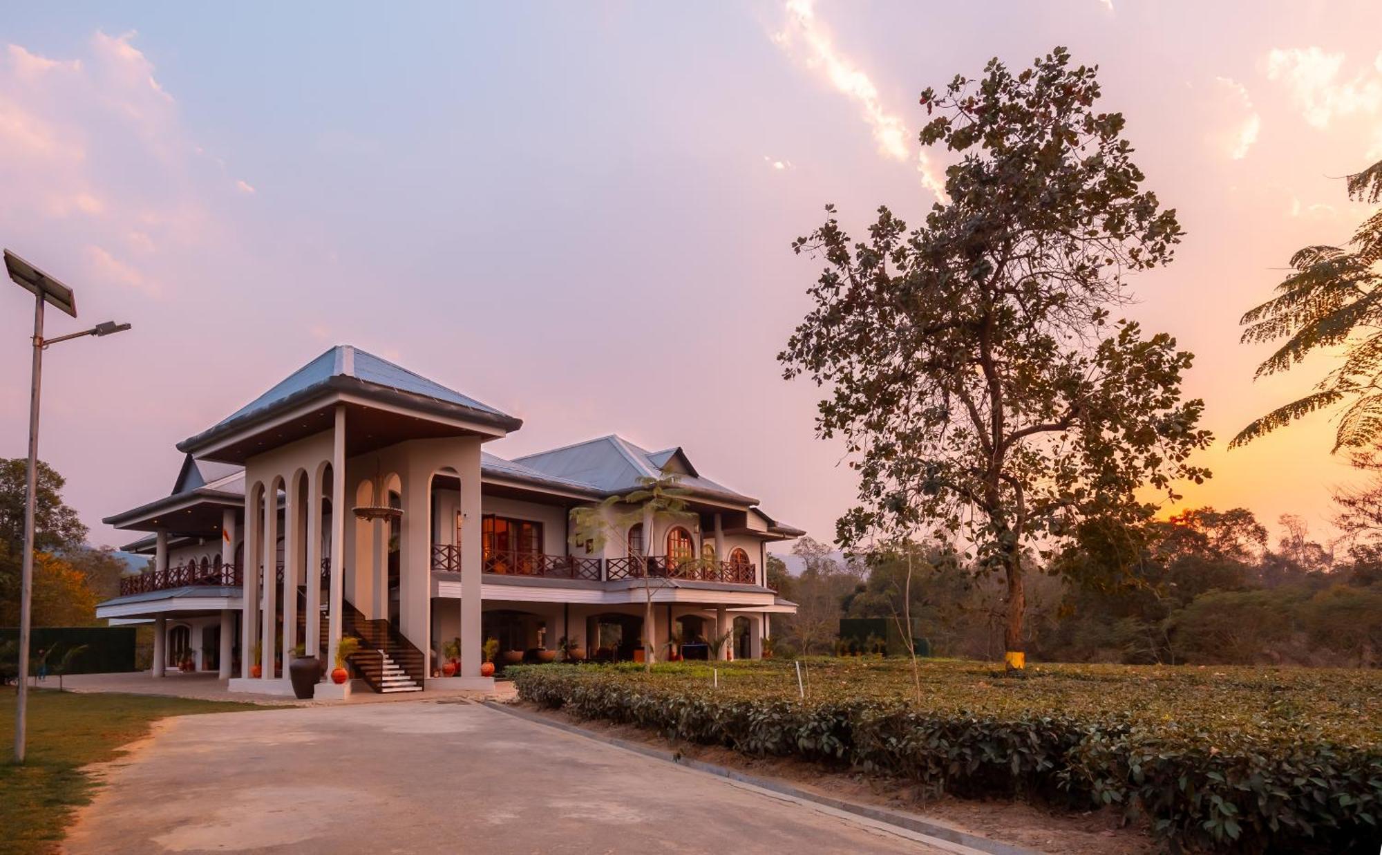 Vaani Greens Wildlife Resort, Kaziranga Kuthari Екстер'єр фото